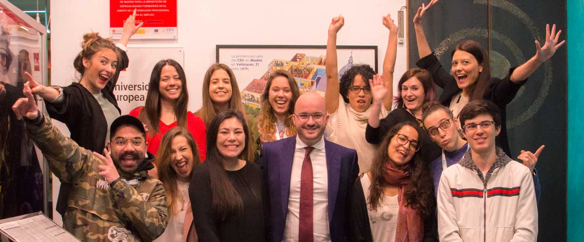 Alumnos del Máster de diseño Premios Joven Empresario AJE y CEV