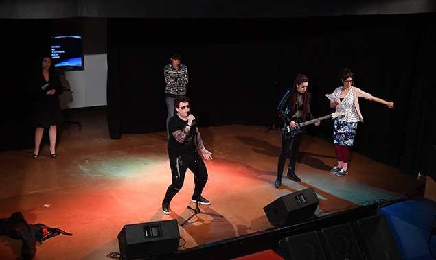 escuela-de-artistas_0000s_0002_DSC_1464