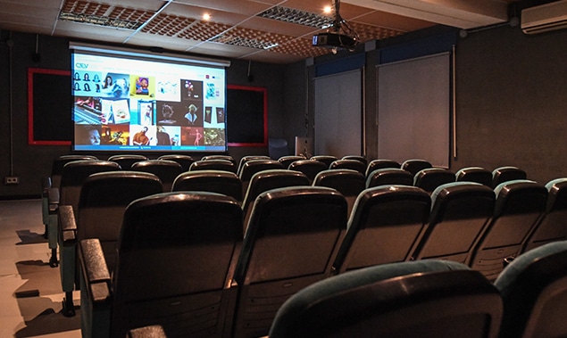 instalaciones-sonido-_0000s_0002_sala-proyección-501